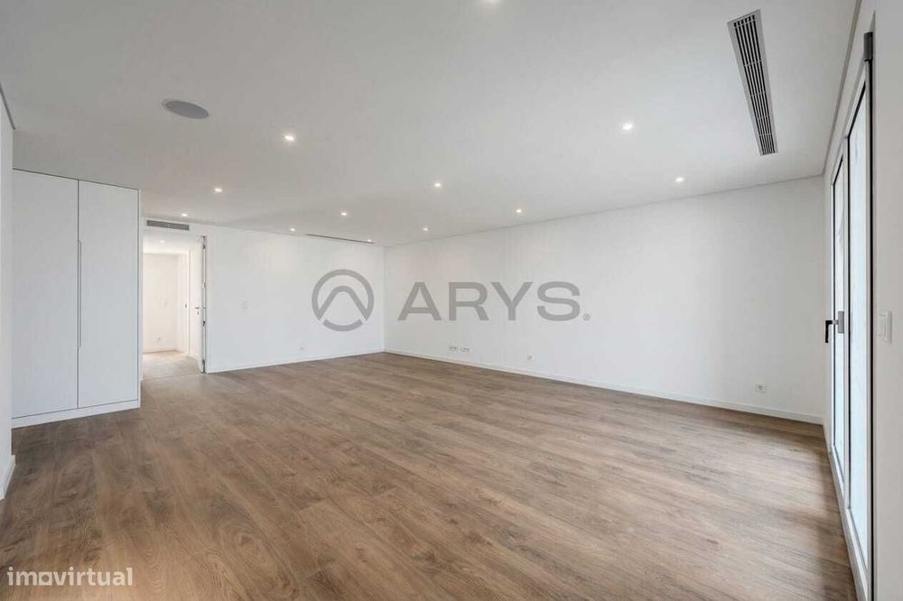 Apartamento T2 em São Vicente, Próximo ao Centro de Braga