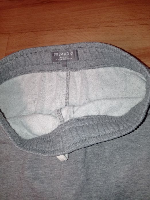 Спортивные штаны серые PRIMARK.