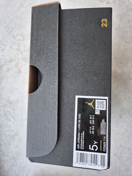 Buty NIKE Air Jordan 1 Low SE 37,5
