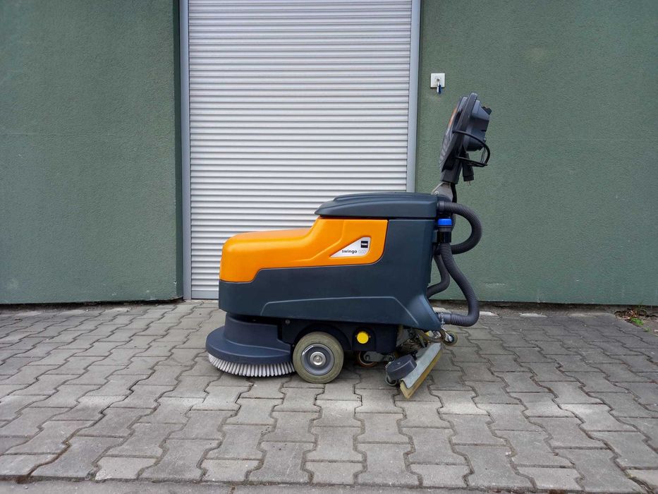 Zasilana sieciowo profesjonalna  szorowarka TASKI SWINGO CO 455 230V