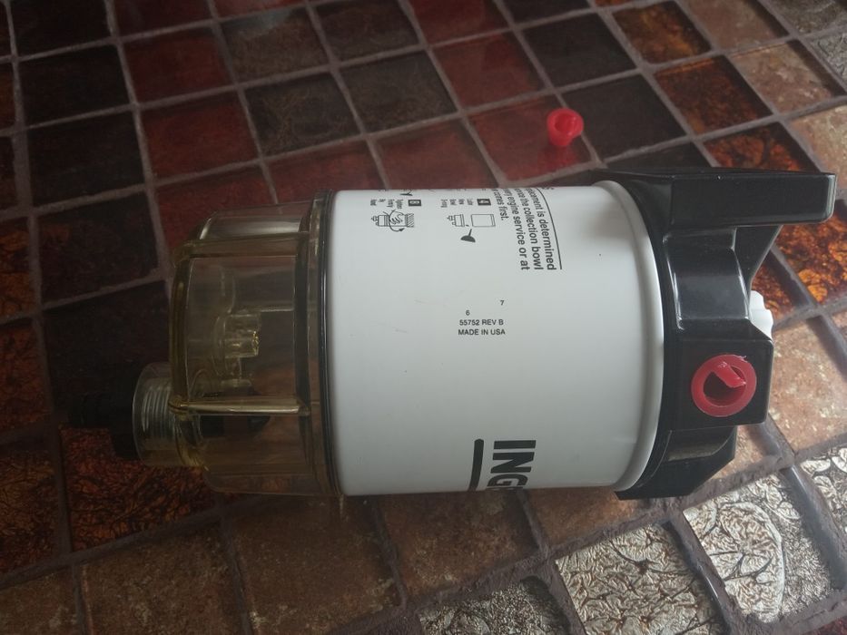 Фільтр паливний дизельний . Гідросепаратор.