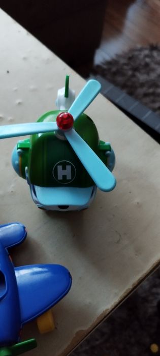 Samoloty , robocar, super wings