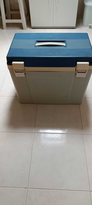 Geleira portatil como nova