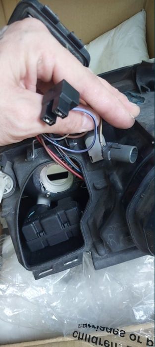 Lampa przednia Audi a4b5 oryginal