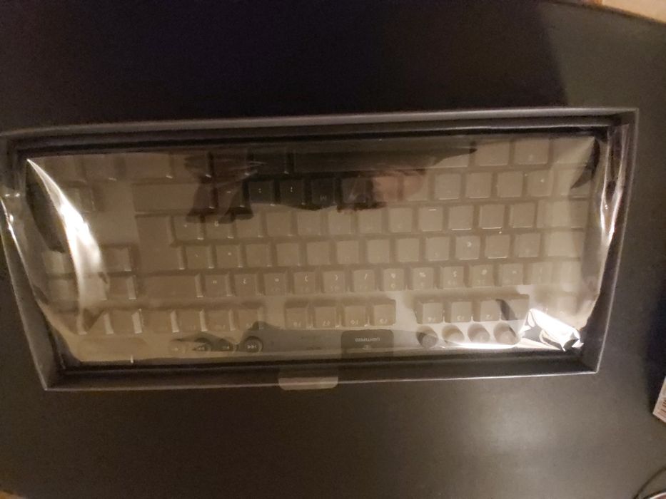 Teclado Logitech G915 TKL