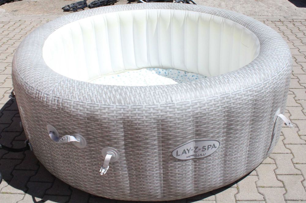 jacuzzi honolulu layzspa