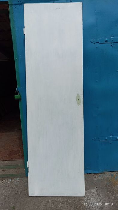 Продам  б/у двері.