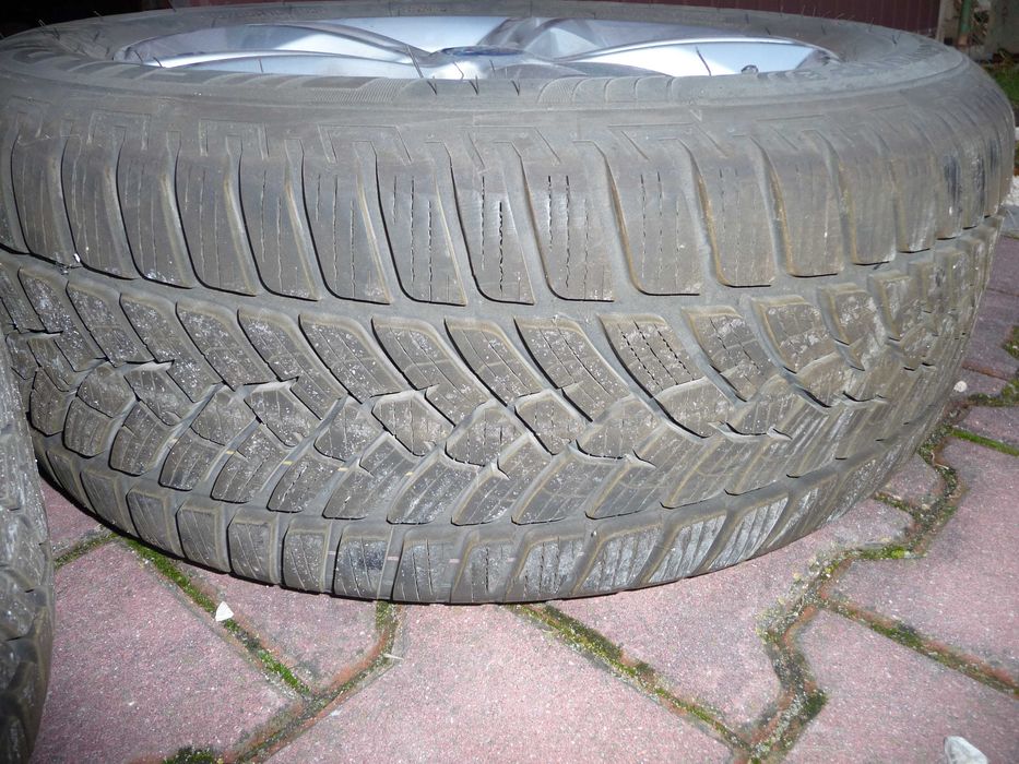 opony zimowe FULDA 215/55 R16 4szt.