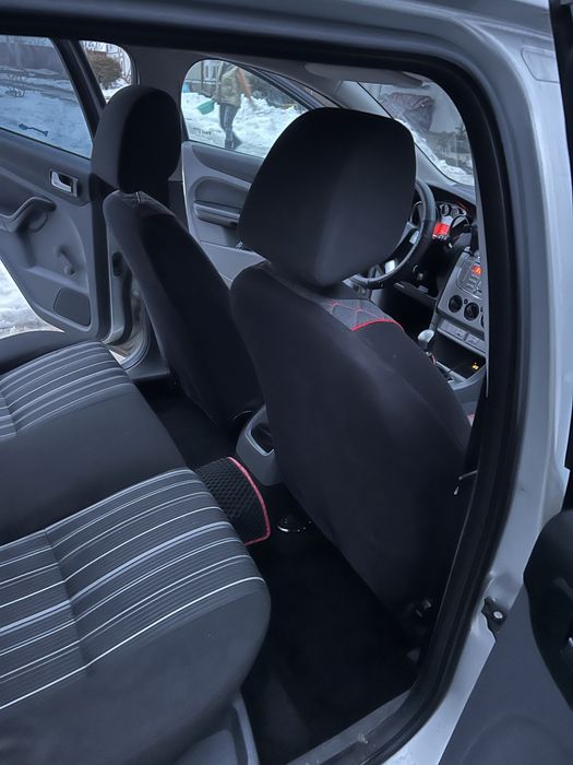 Ford Focus 2 поколіня в хорошому стані