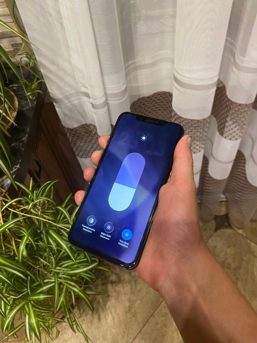 Продам ідеальний iPhone 11 Pro Max 64Gb