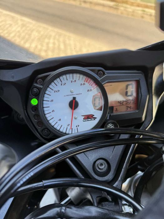 Suzuki GSXR 600 K7