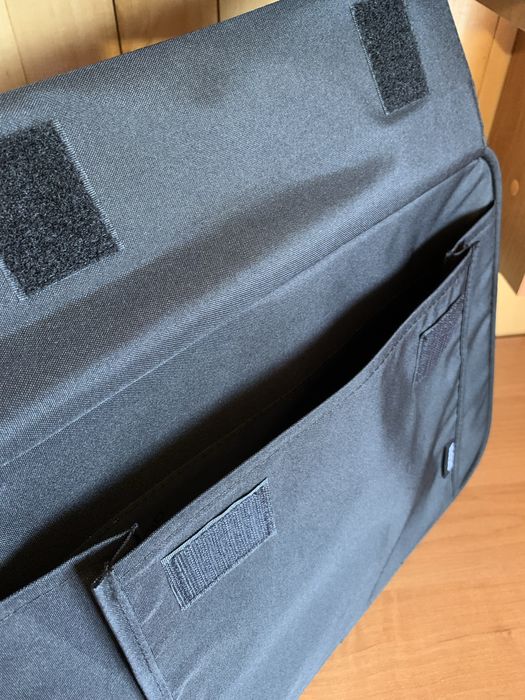 Сумка фірмена”Dicota”нова для ноутбука на 14.1 дюймів