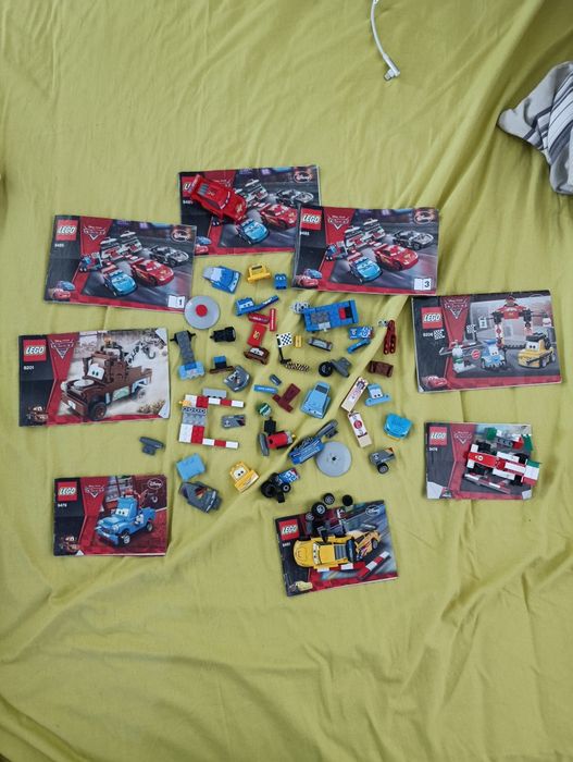 Lote de pecas Lego do tema CARROS da Disney