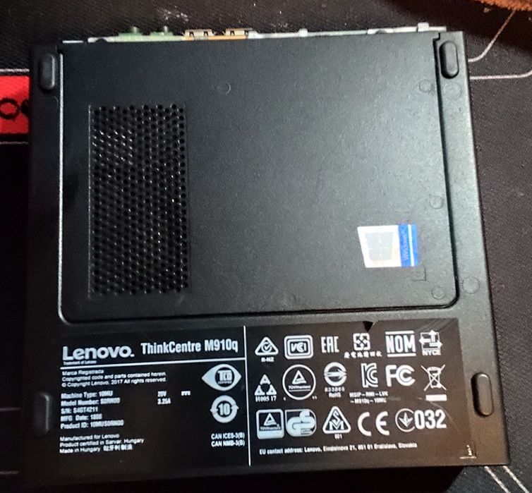 Lenovo mq910 i5 12 GB 256 nvme