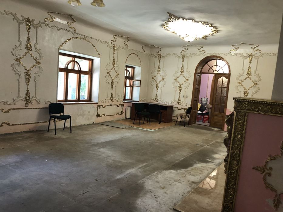Оренда приміщення першого поверху , площа 166 кв. м., окремий вхід, район парку Юність , ЮТЗ