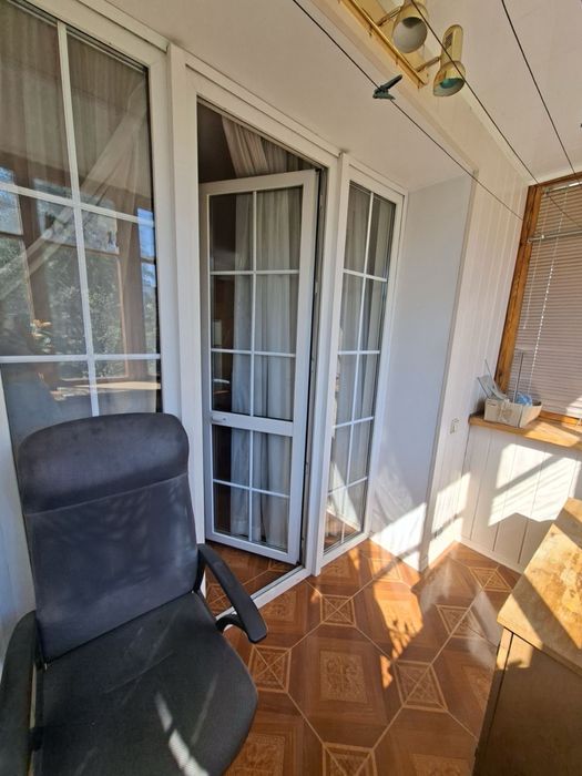 Срочно продам 1 ком кв-ру пр.Небесной сотни