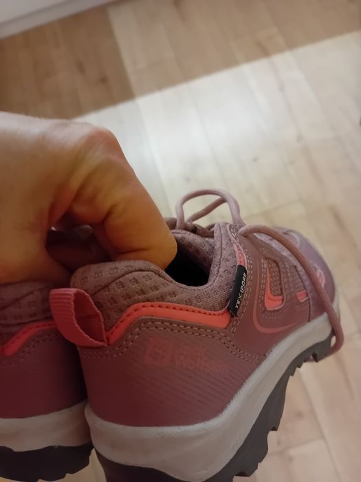 Buty trekkingowe dla dziewczynki Jack Wolfskin rozm 32