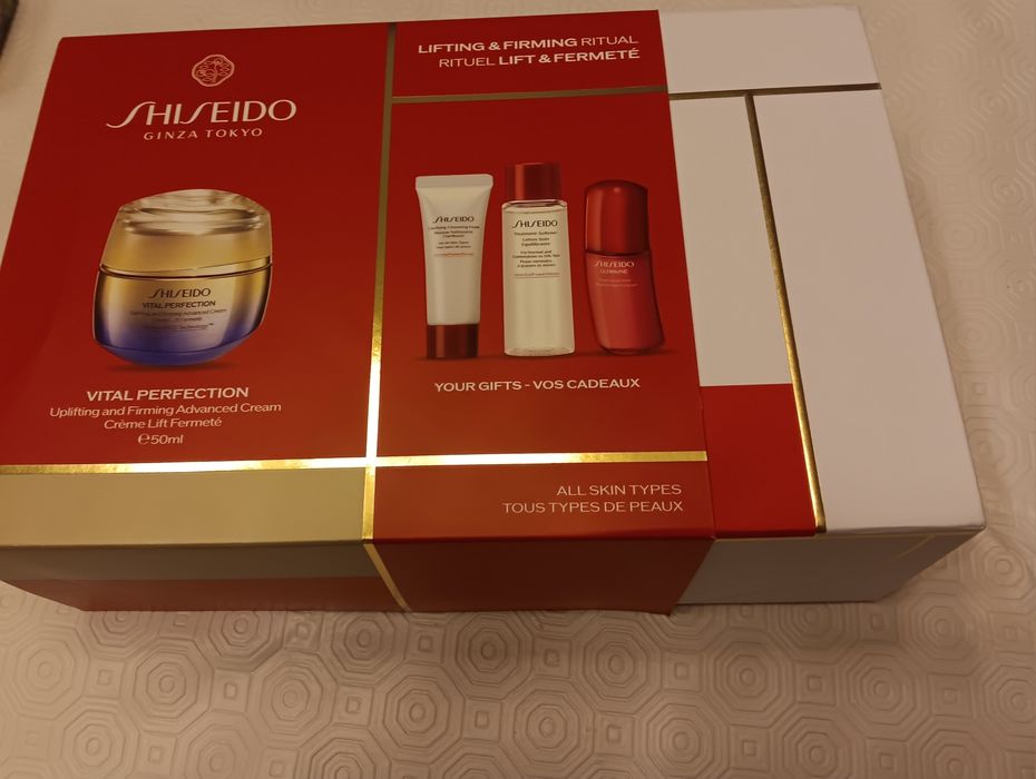 Cofret Shisheido muito completo