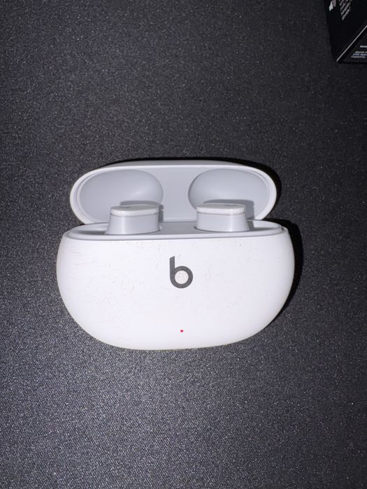 Beats studio buds