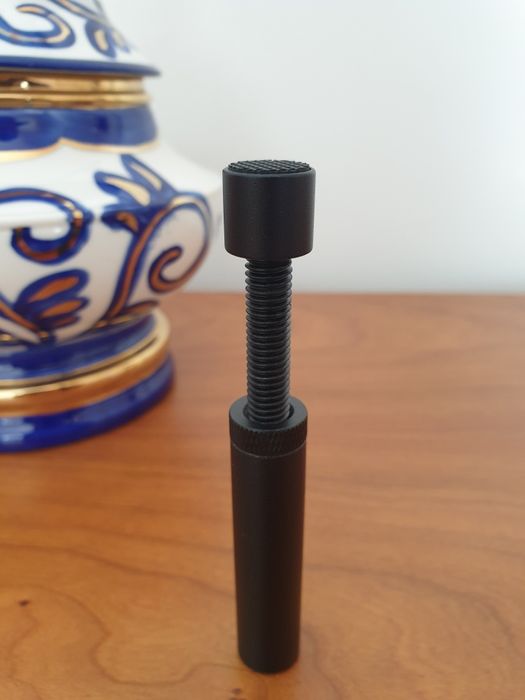 Telescopic GPU Support Bracket.446317880872816644