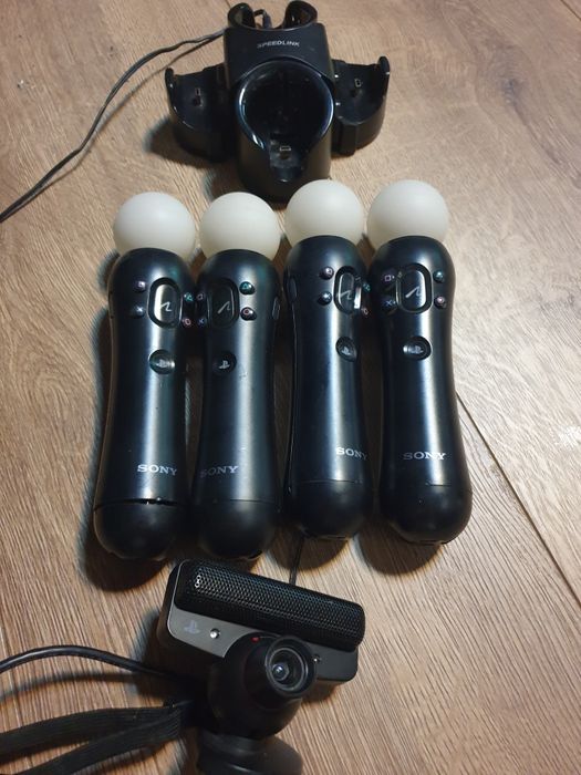 4x Playstation Move + Kamera + Ładowarka