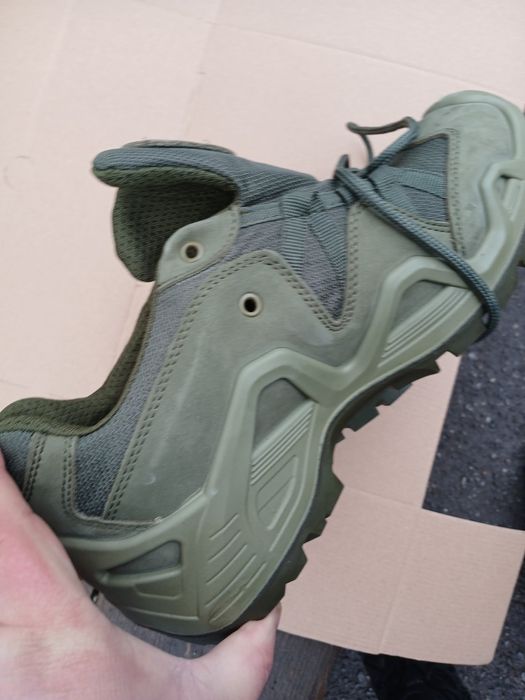 Розпродаж тактичні кросівки робоче взуття