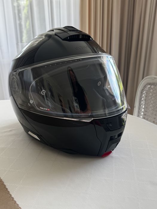 SCHUBERTH C5 Glossy Black + zintegrowany interkom Sena / SC2 – rozmiary S i M