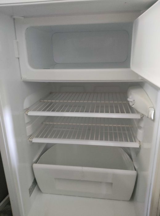 Холодильник малый 85см для студентов