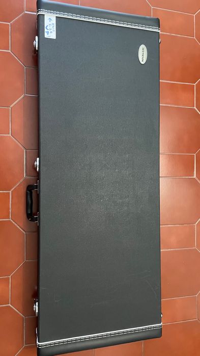 Guitarra Eastwood Sidejack Baritone DLX + case