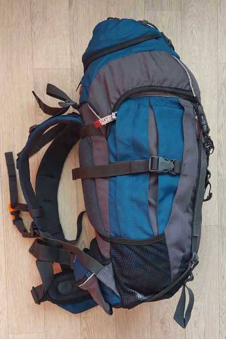 Рюкзак б/у спортивный NATIVE planet 35L, с дождевиком.