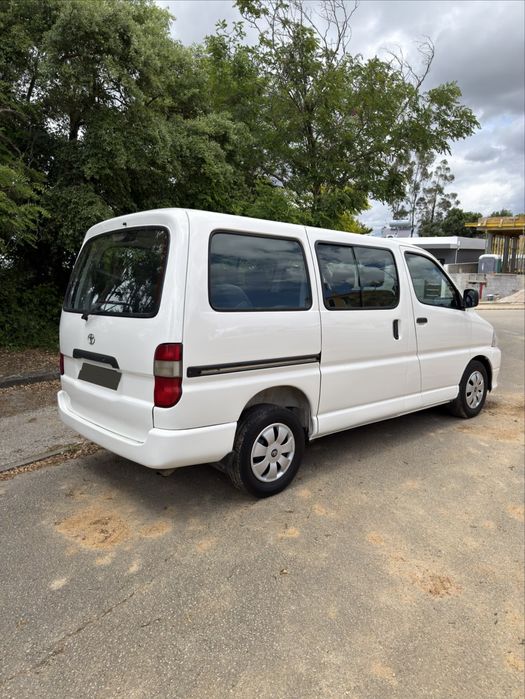 Toyota HiAce 2.5 D-4D  9Lugares  — 2007 — 92.000 km