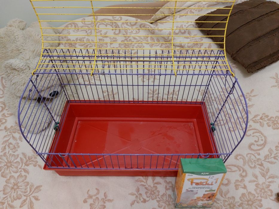 Велика клітка для гризунів , щеня , котеня .
