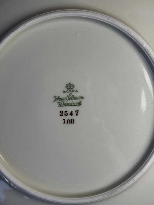 talerzyk z niebieskim kwiatowym motywem  Johann Seltmann