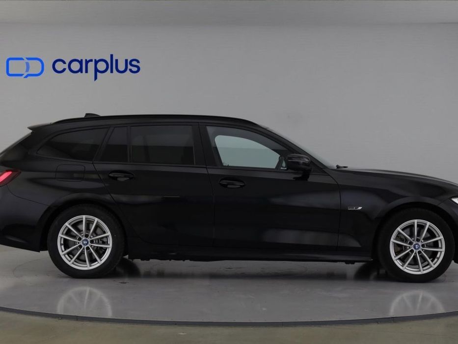 BMW 320 e Auto64281785284738127