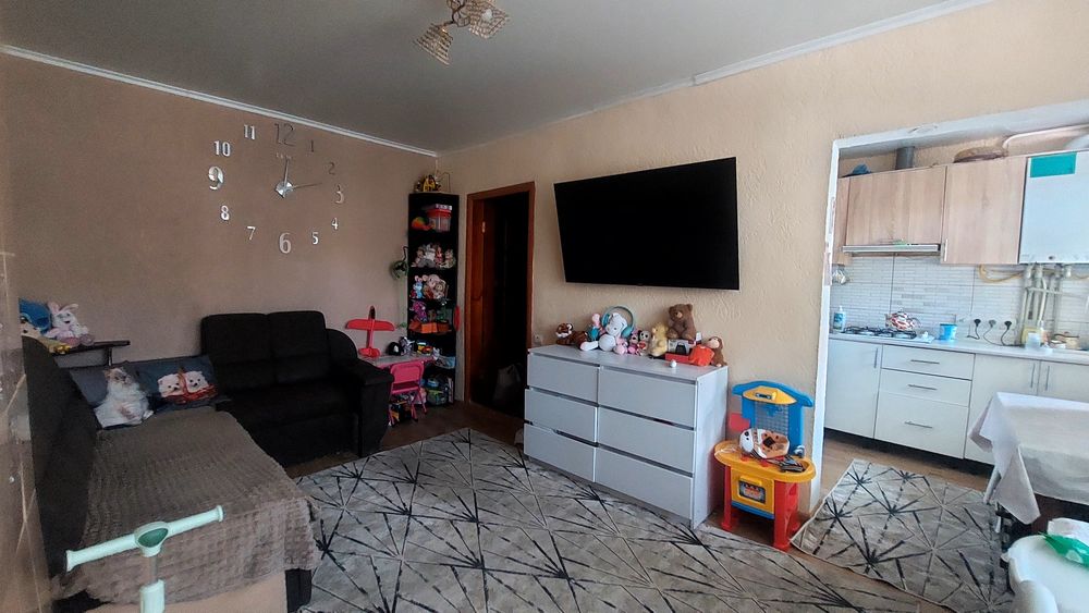 Продам 2-кімнатну квартиру. Вул.Вірменська,16.