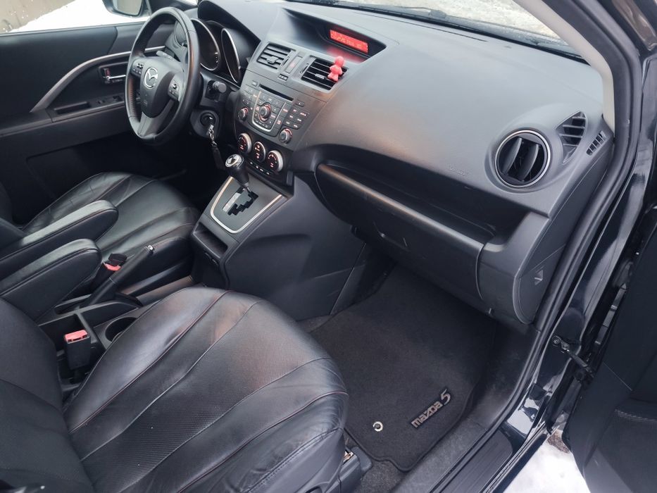 Mazda 5 мінівен автомат