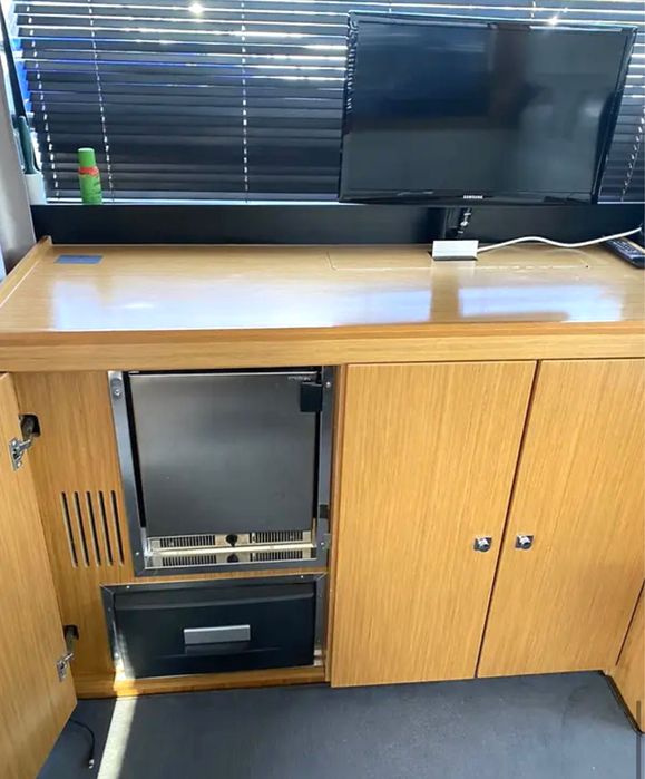 Яхта Bavaria 42 Virtes