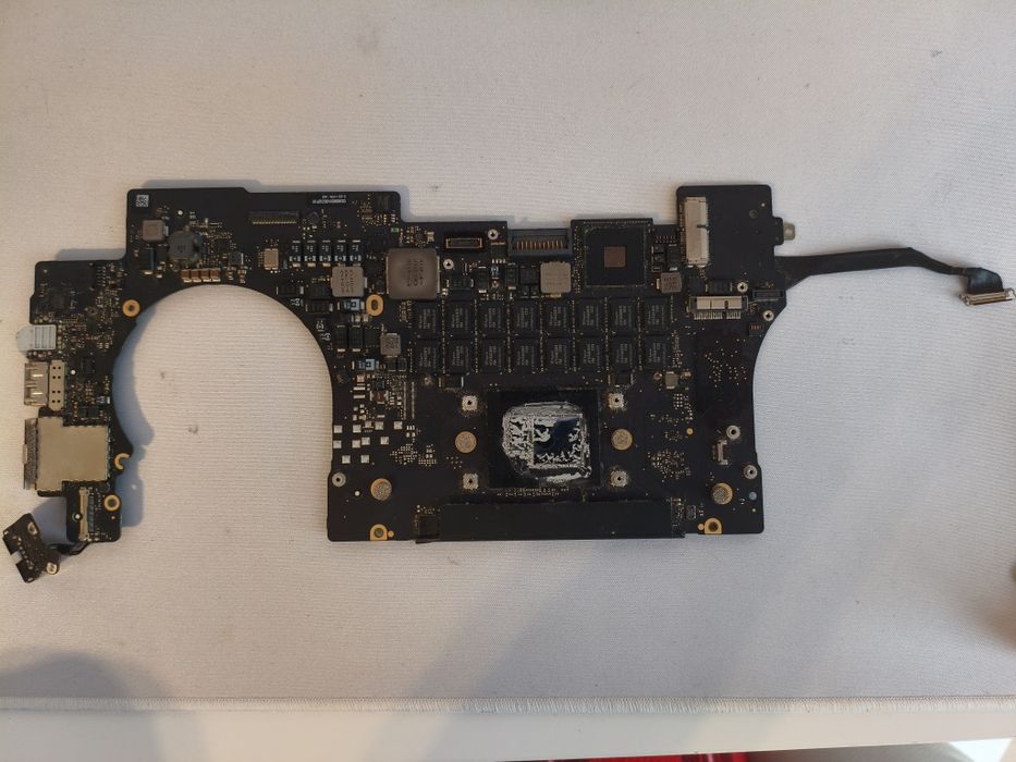 Płyta główna MacBook Pro 15” Mid 2015 A1398 – 16GB RAM