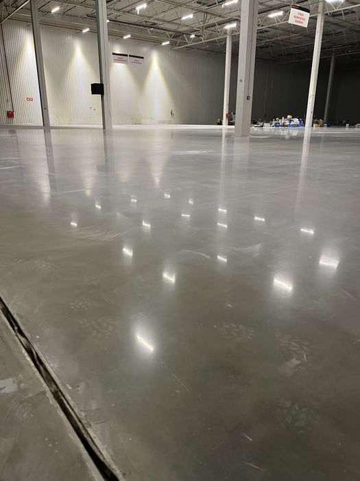 Szlifowanie, polerowanie betonu, renowacja posadzek, beton polerowany