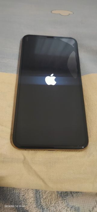 iPhone XS MAX 64 gb.
