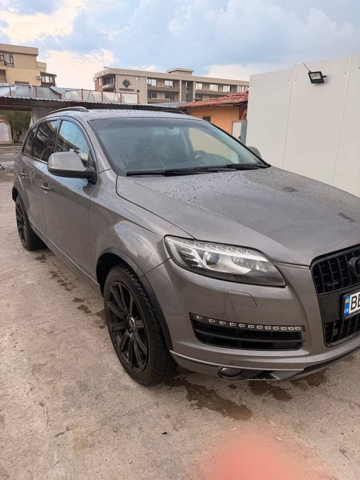 Срочно Продам audi Q7 3.0