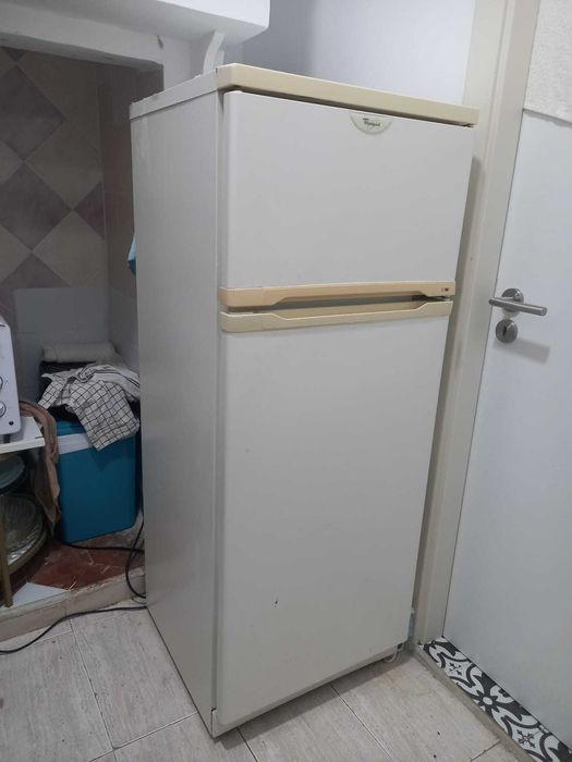 Geladeira duplex (refrigerador + freezer)