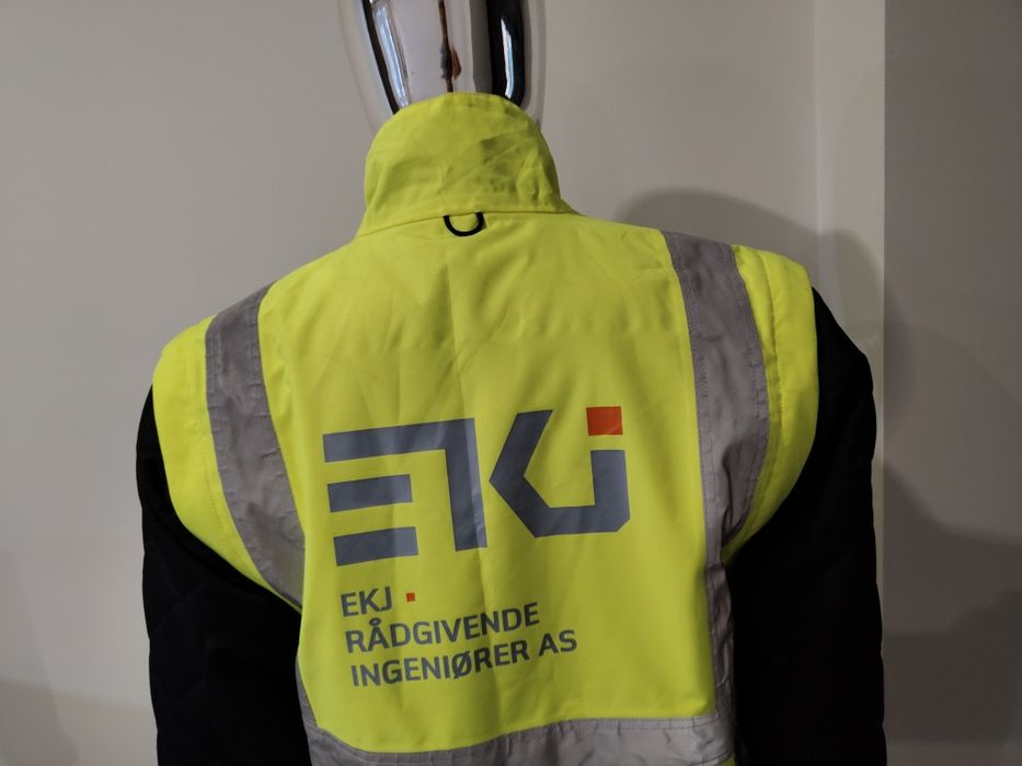 Kurtka robocza marki Helly Hansen