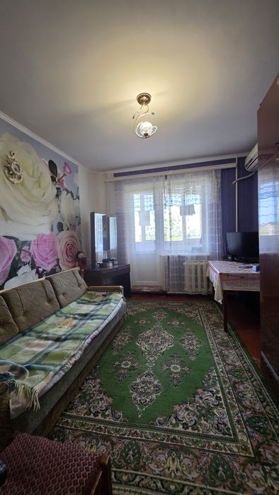 Р-н Ювілейний, Співдружності, 3х кімнатна 9/10