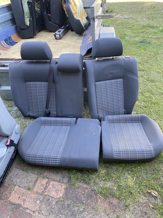 Kompletne Fotele i częsci VW Polo 9N