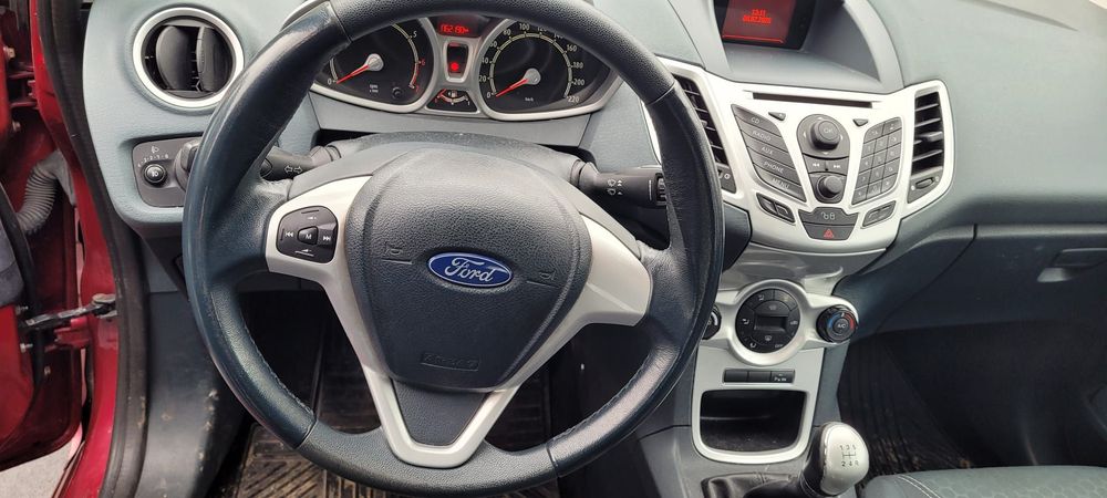 Ford Fiesta tylko 62tys. km salon Polska REZERWACJA