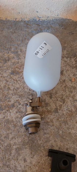 Bebedouros, tubo e acessórios