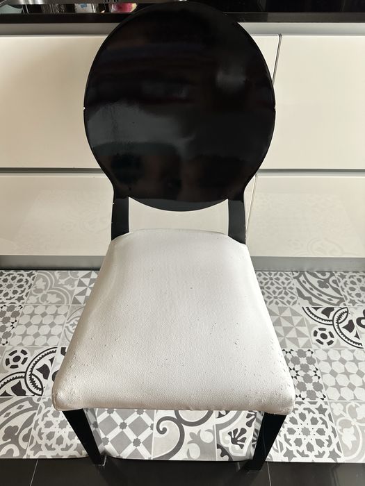Cadeira Jantar preto e branco