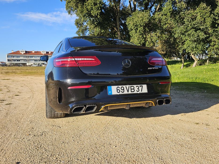 Mercedes E coupé