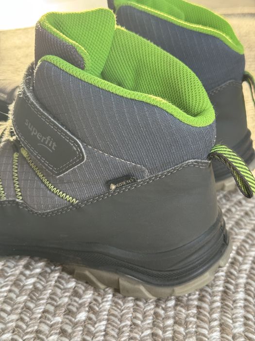 Зимові оригінальні черевики Superfit Gore-Tex,р.39(25,5 см)для хлопця